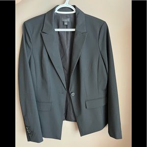 Free shipping! New Ann Taylor Factory blazer in black